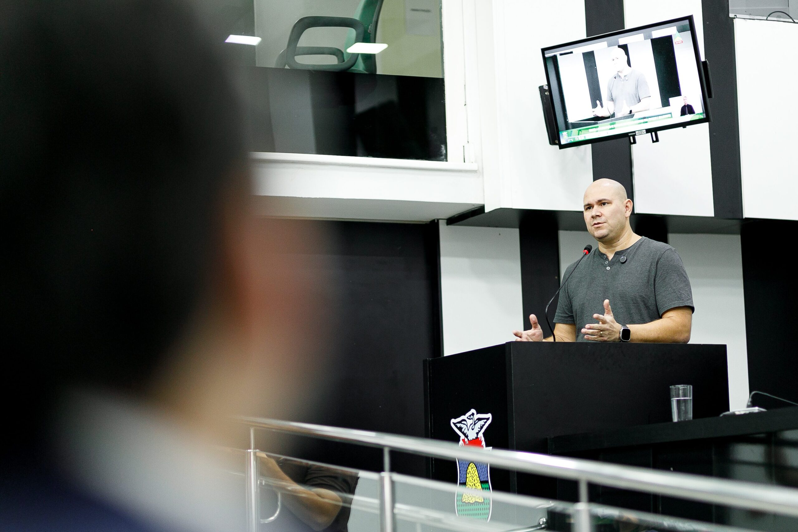 Prefeito apresenta balanço dos seis meses de gestão na Câmara