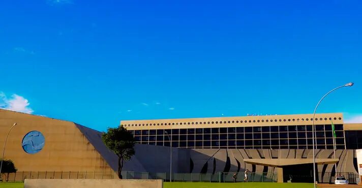 STJ reage e diz que sanções dos EUA ‘fragilizam e deslegitimam’ a Justiça brasileira