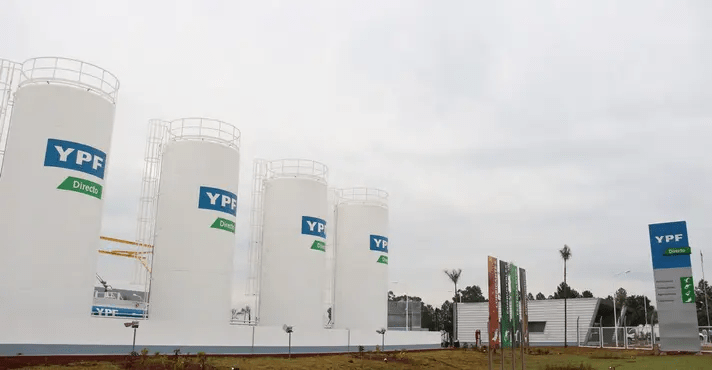 Corte dos EUA ordena que Argentina transfira 51% das ações de estatal petrolífera