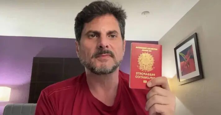 Marcos do Val é alvo de operação, e Moraes manda senador usar tornozeleira eletrônica