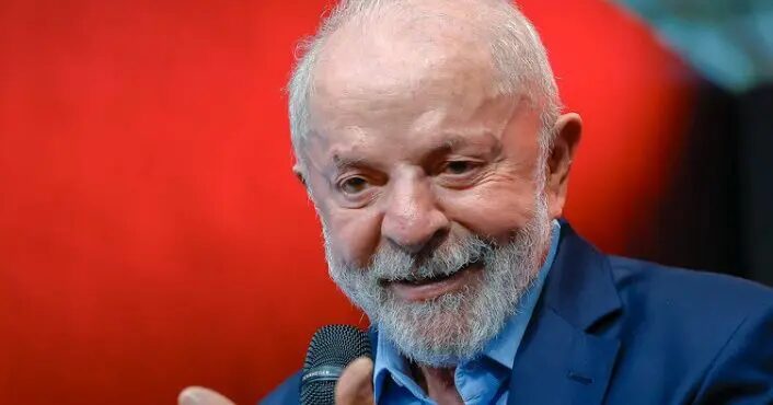 Em evento do PT, Lula homenageia condenados na Lava Jato e Mensalão