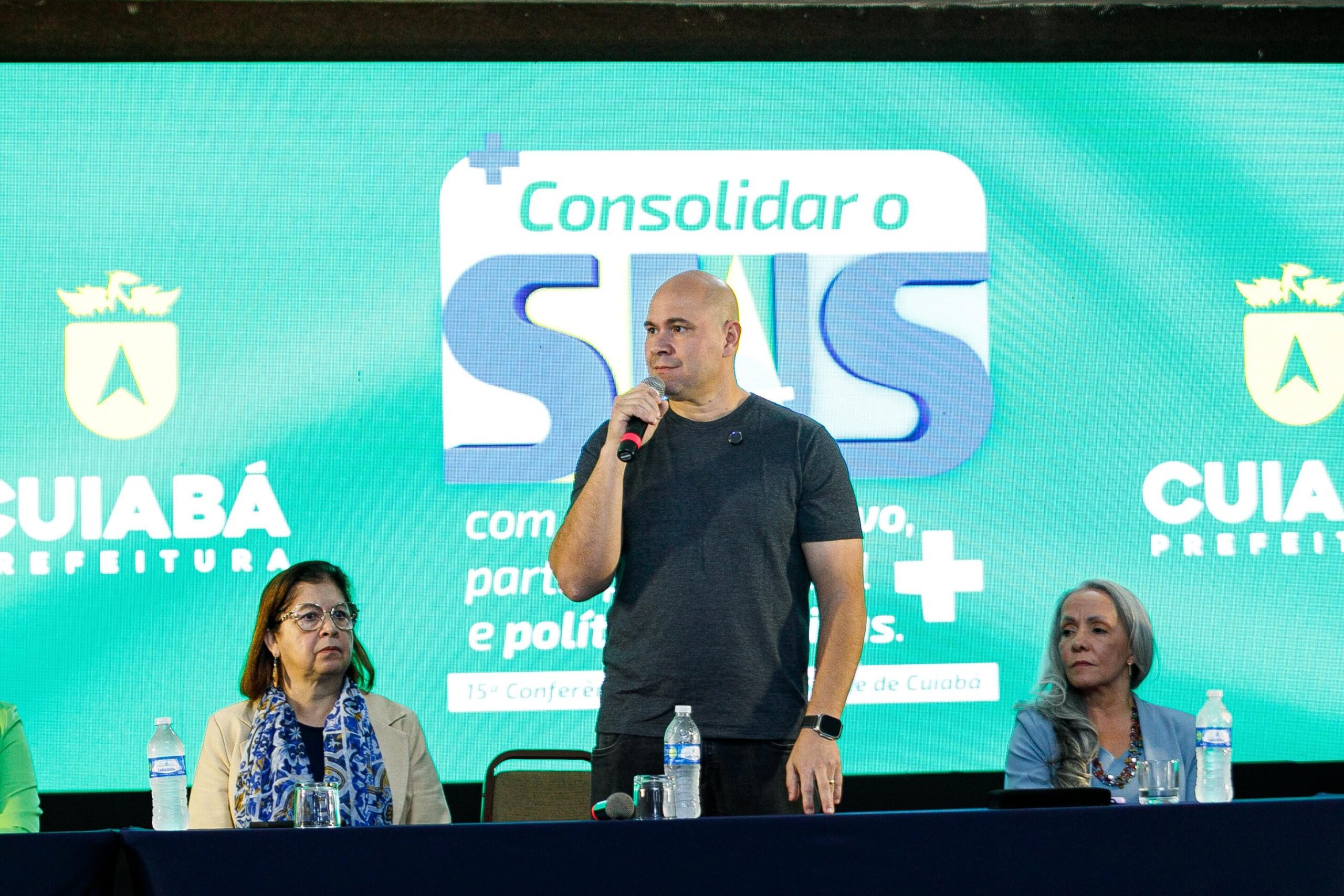 “‘Todes’ não passa em Cuiabá: Brunini veta pronome neutro e expõe debate cultural na saúde”