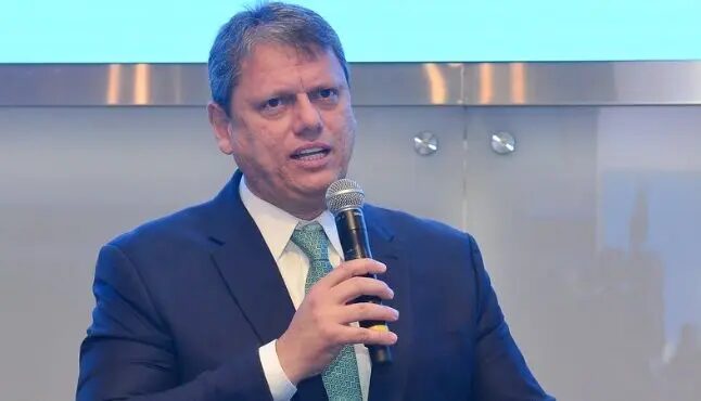 Tarifaço: governos estaduais ampliam socorro a exportadores; Nordeste analisa redirecionar alimentos