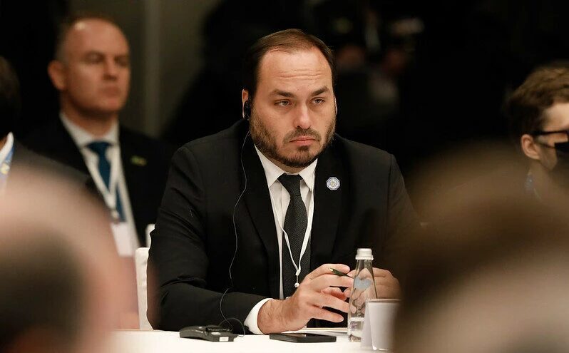 Carlos faz duras críticas aos presidenciáveis da direita: Ratos