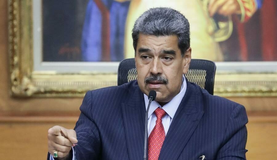 Maduro mobiliza 4,5 milhões de milicianos em resposta aos EUA