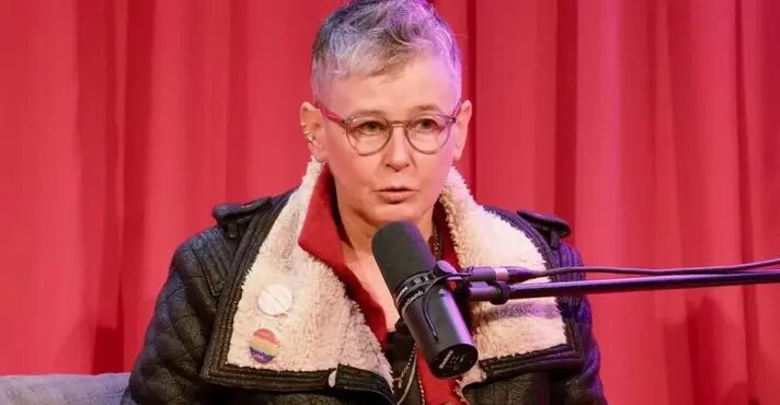 Prefeito barra jornalista que chamou família de ‘base do fascismo’