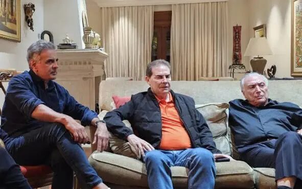 Aécio e Temer se reúnem com relator, e PL da Anistia vira ‘projeto da dosimetria’