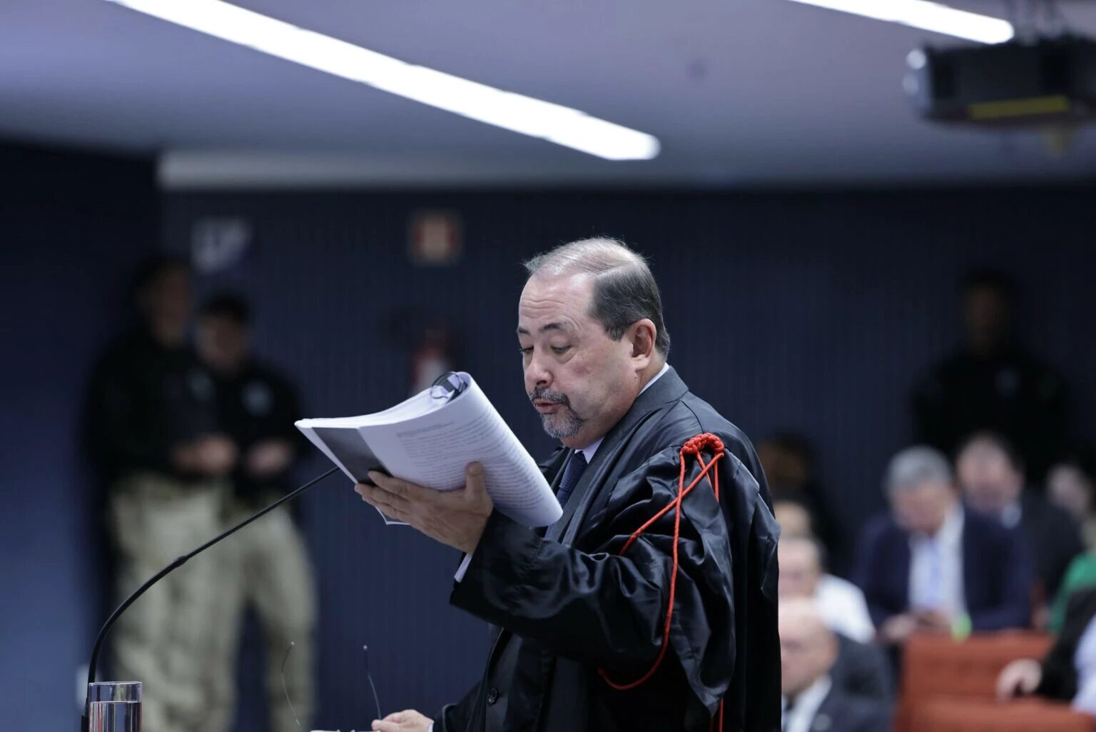 Defesa de Bolsonaro diz que pena superior a 30 anos “não é natural”