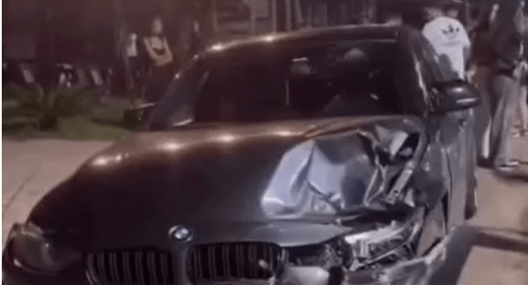 Jovem se exibe em “drift” e bate BMW contra dois carros; vídeo