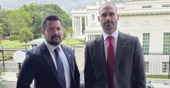 Moraes dá 15 dias a Eduardo e Paulo Figueiredo para se defenderem sobre denúncia