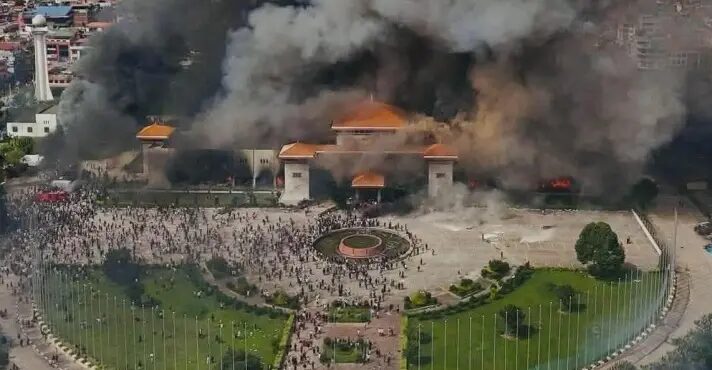 Brasileiras ficam presas no Nepal diante de protestos em aeroporto