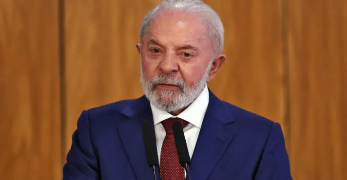 Lula relata defeito em caça da FAB em visita ao Pará: ‘Medo de pegar fogo’