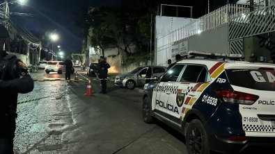 Assassinos fizeram vídeochamada após matar homem em carro em Cuiabá