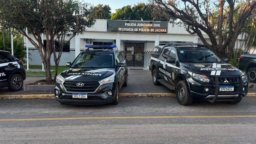 Polícia Civil prende idosa por furtar bolsa dentro de supermercado em Jaciara