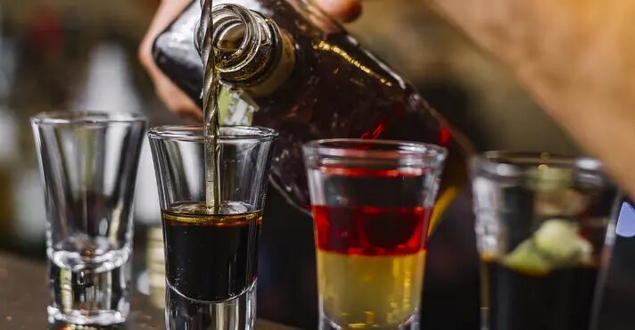 SP ameaça fechar comércios que venderam bebida com metanol