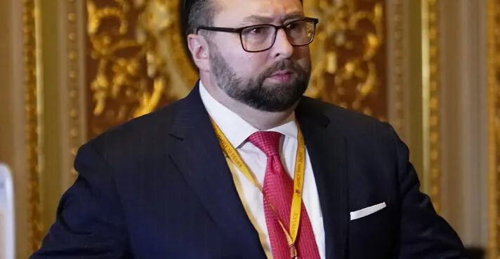 Conselheiro de Trump quer Moraes preso