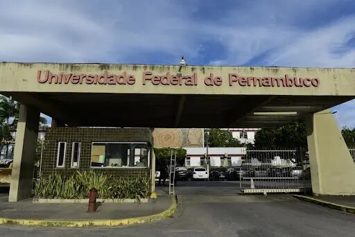 Justiça suspende edital com vagas de medicina exclusivas para o MST