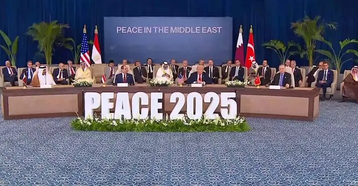 Trump assina documento oficial do acordo de cessar-fogo em Gaza