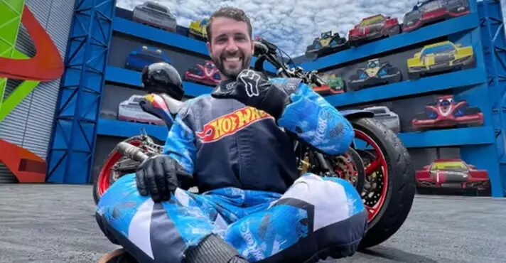 Piloto morre em apresentação no Beto Carrero World