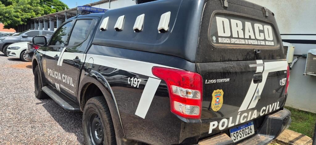 Polícia cumpre 41 ordens judiciais contra facção criminosa envolvida em extorsão de empresários