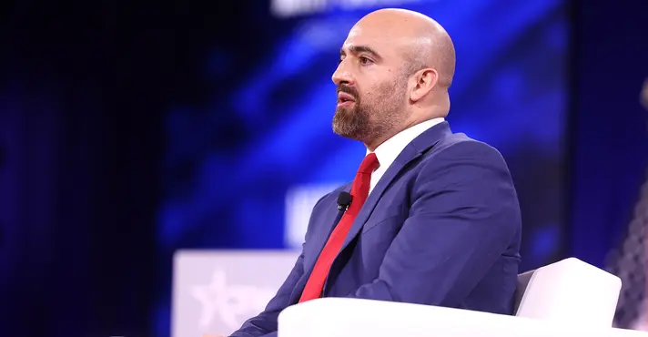 Mike Benz critica inelegibilidade de Bolsonaro e cita influência externa