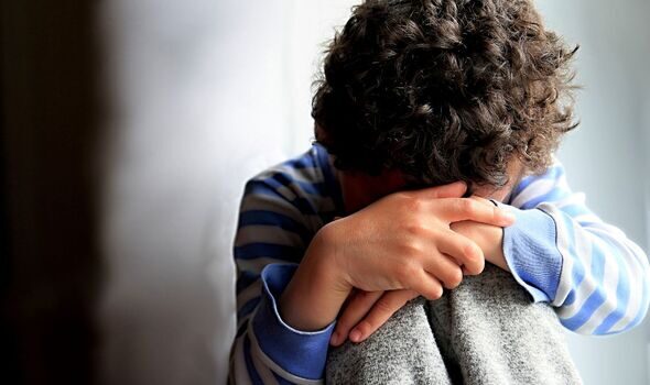 Seis crianças são encontradas sozinhas em casa em MT