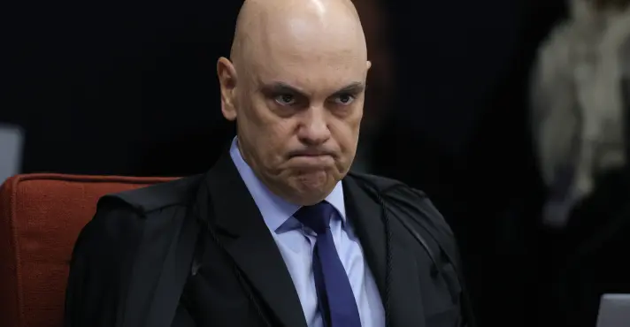 Moraes suspende análise de reajuste em plano de saúde de idosos