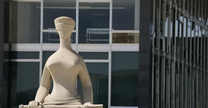 STF analisa decisão de Moraes que cassou mandato de Zambelli