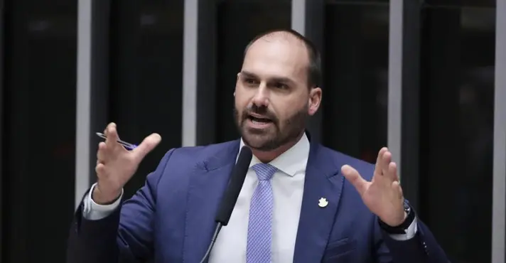 Eduardo diz estar ‘satisfeito’ com visita de Tarcísio a Bolsonaro