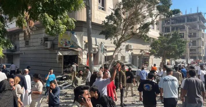 Explosão destrói prédio no Irã