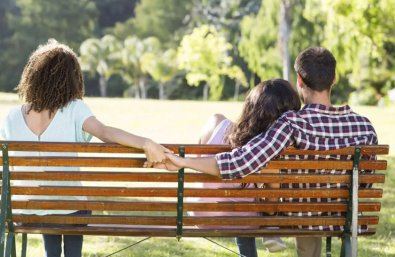 Mulheres brigam por “garanhão” e uma acaba esfaqueada na perna em MT