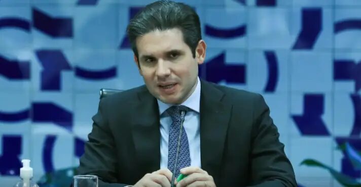 Câmara envia PEC que propõe fim da escala 6×1 à Comissão de Constituição e Justiça