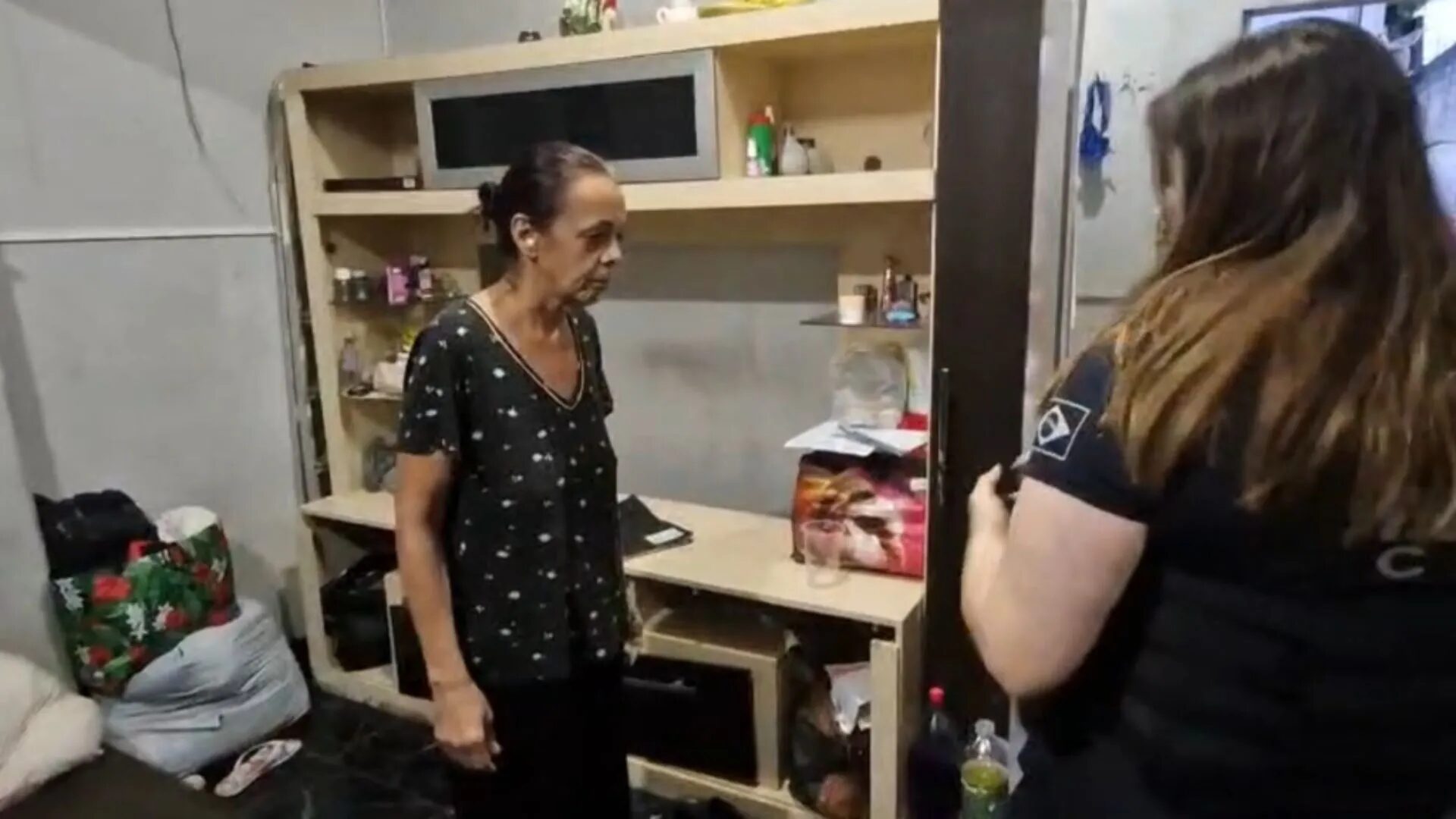 Avó é detida por “vender” as netas para piloto preso por manter rede de exploração sexual infantil