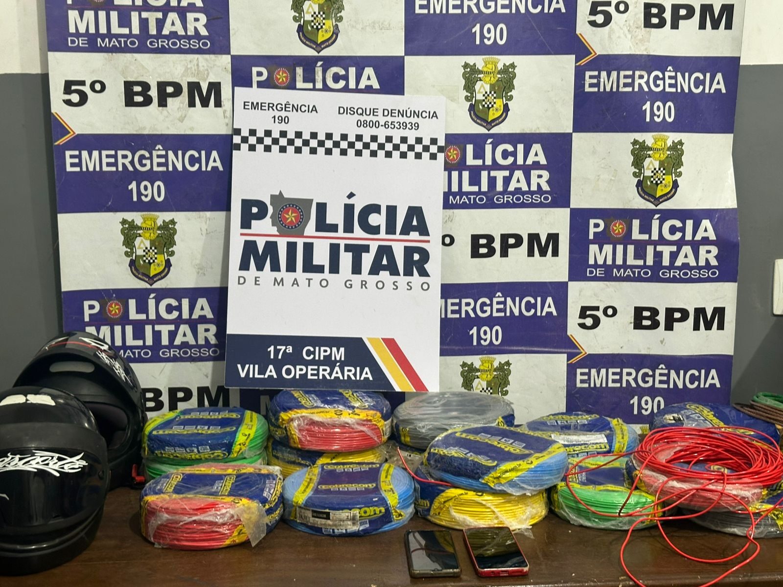 Dupla é presa após perseguição policial com fios furtados em obra de Rondonópolis