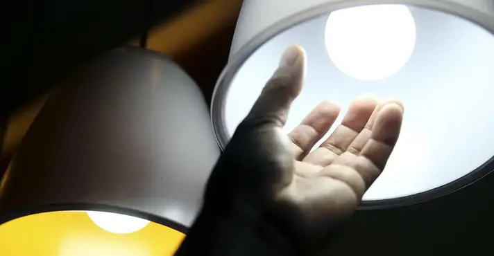 Conta de luz deve subir acima da inflação em 2026
