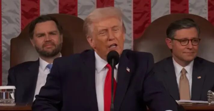 Em discurso, Trump critica Suprema Corte e anuncia novas medidas políticas