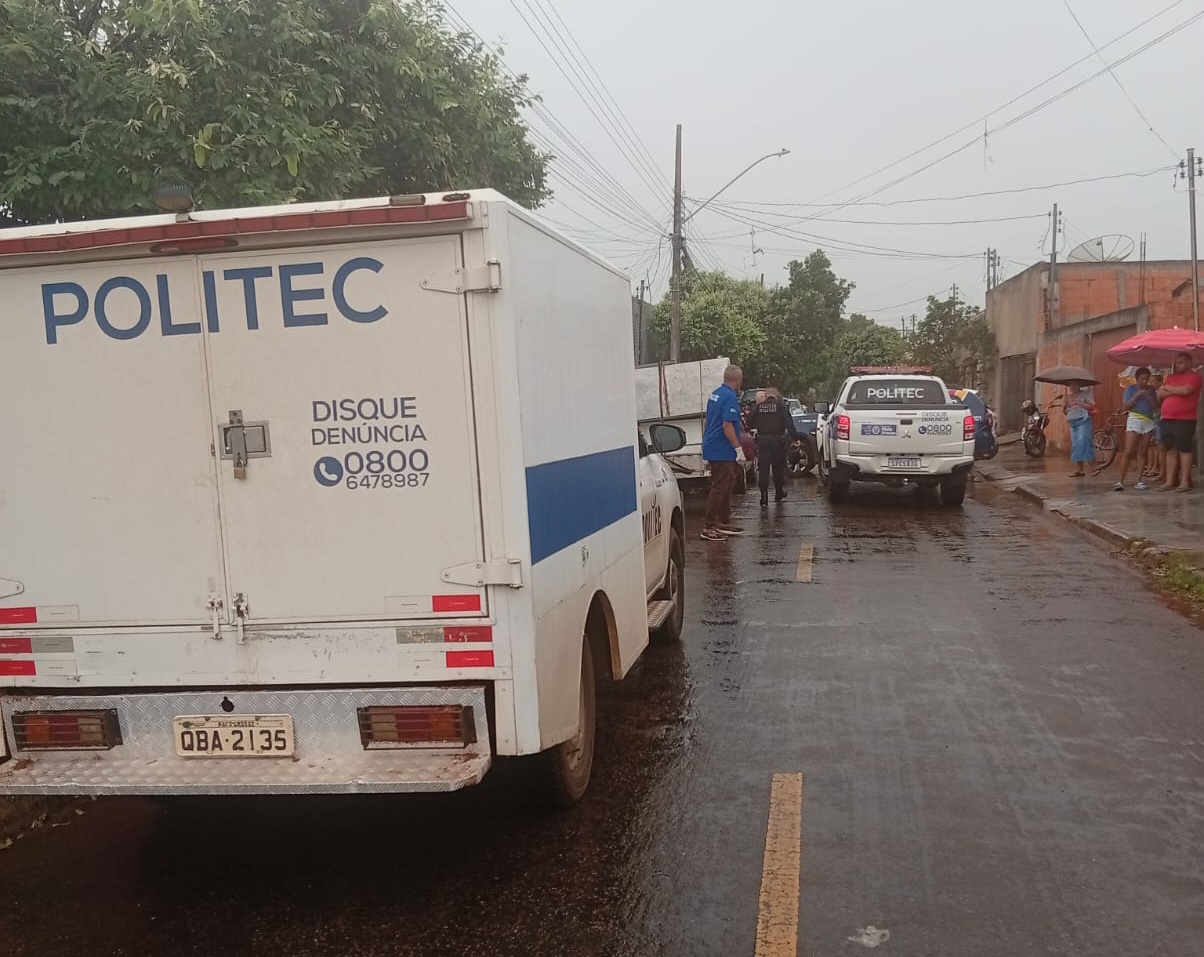 Mulher é morta a facadas e homem tenta tirar a própria vida após discussão em Rondonópolis