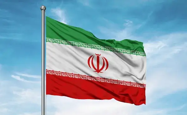 Irã executa 3 homens por protestos e espionagem