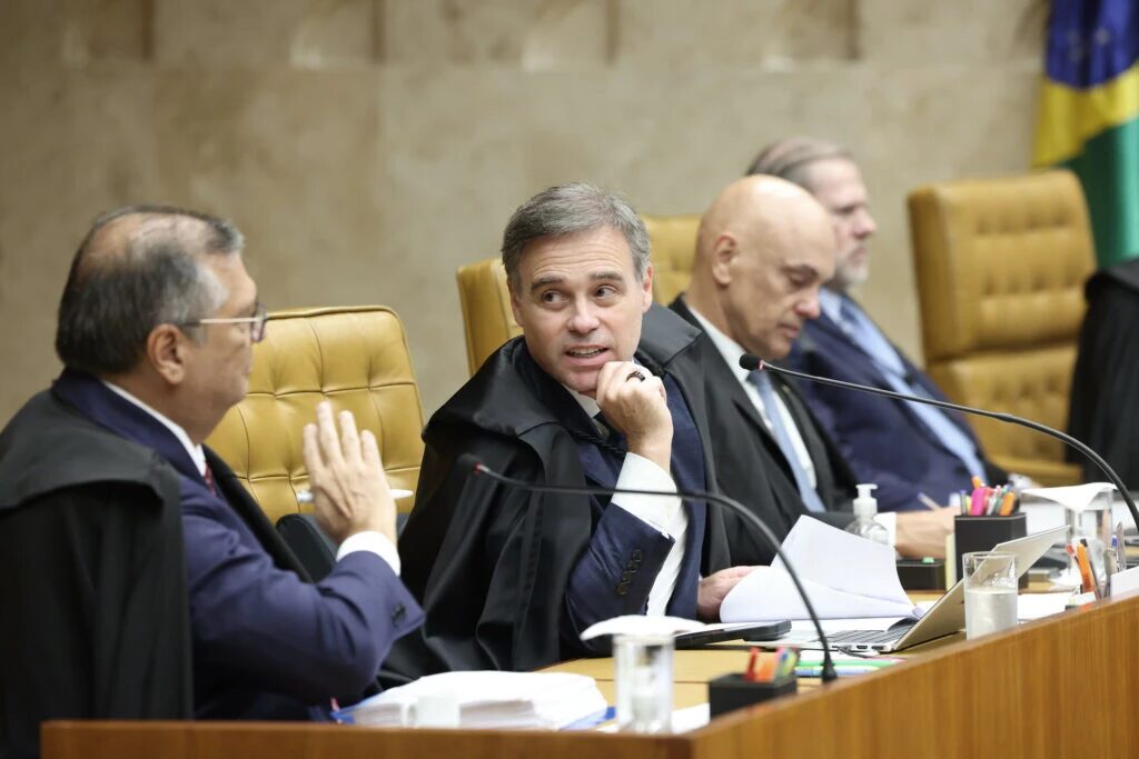 Supremo forma maioria contra prorrogação da CPMI do INSS