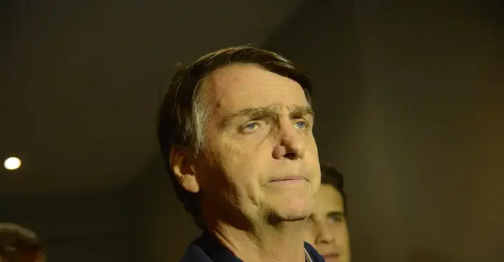 Bolsonaro pode voltar para o hospital em abril