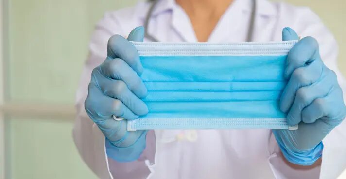 Chile retoma obrigatoriedade de máscaras em unidades de saúde