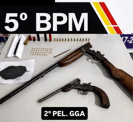 Abordagem por farol queimado termina com apreensão de armas e munições na MT-110