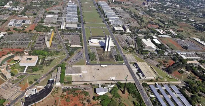 STF, governo e Congresso discutem reajuste do teto para conter penduricalhos