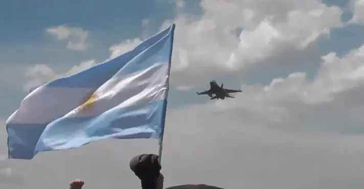 Pobreza na Argentina cai para 29% e atinge menor nível desde 2018