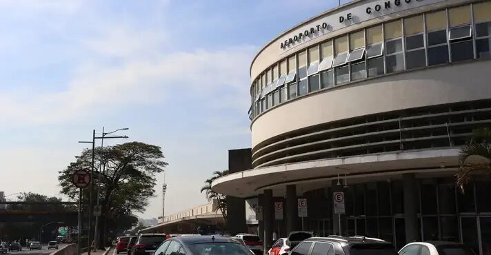 Voos são retomados em aeroportos de São Paulo