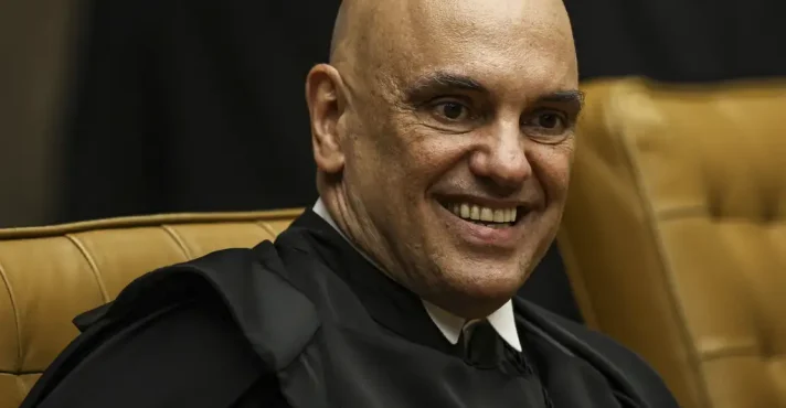 Exército prende militares por ordem de Moraes