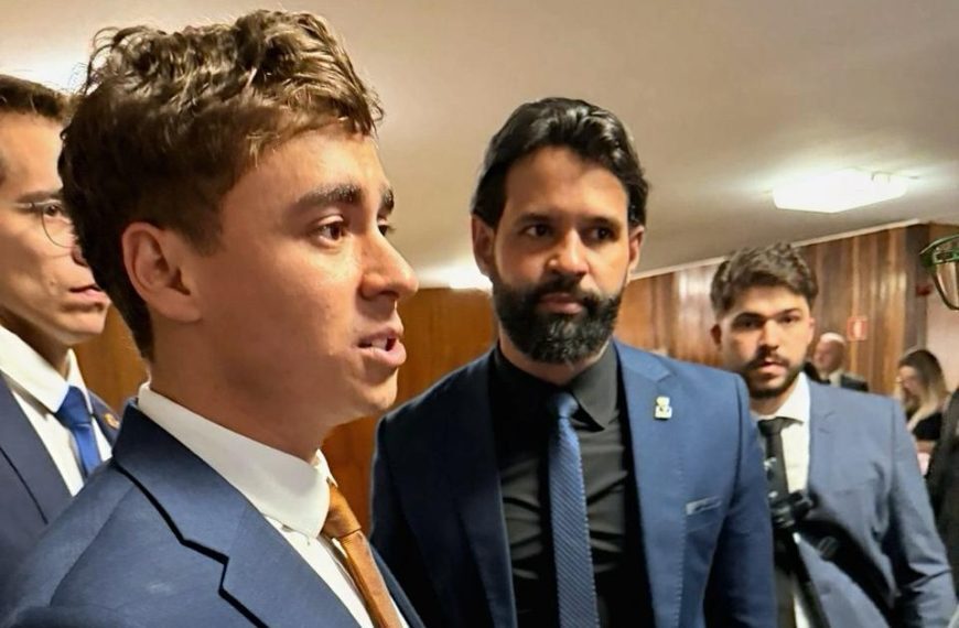 Pressão da direita surte efeito: Alcolumbre pauta votação da dosimetria após mobilização em Brasília