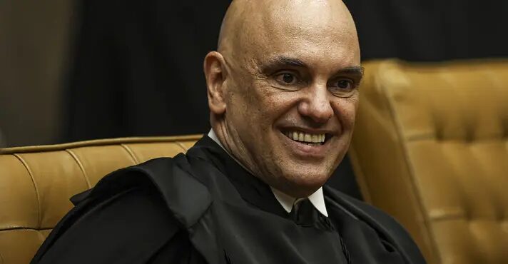 PMDF cumpre ordem de Moraes e expulsa condenados pelo 8/1