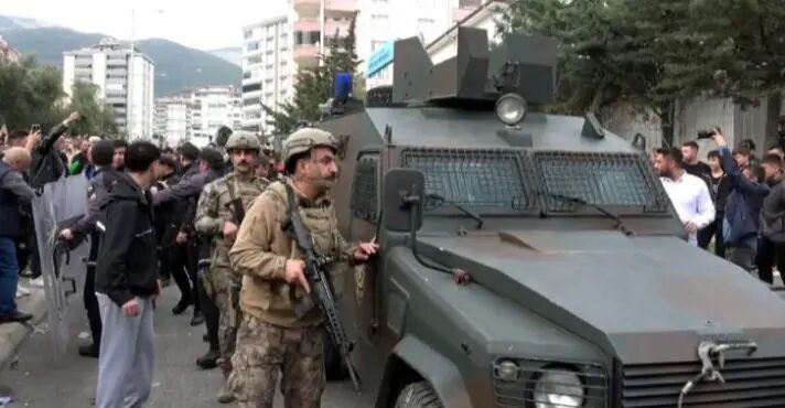 Turquia registra novo ataque em escola e soma mortos e feridos