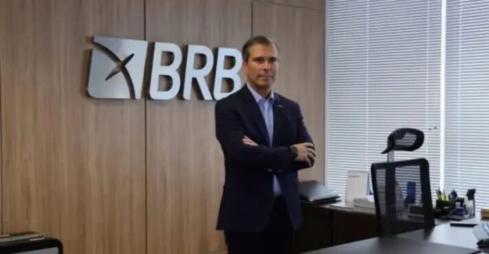 Ex-presidente do BRB é acusado de usar documentos falsos para sustentar defesa